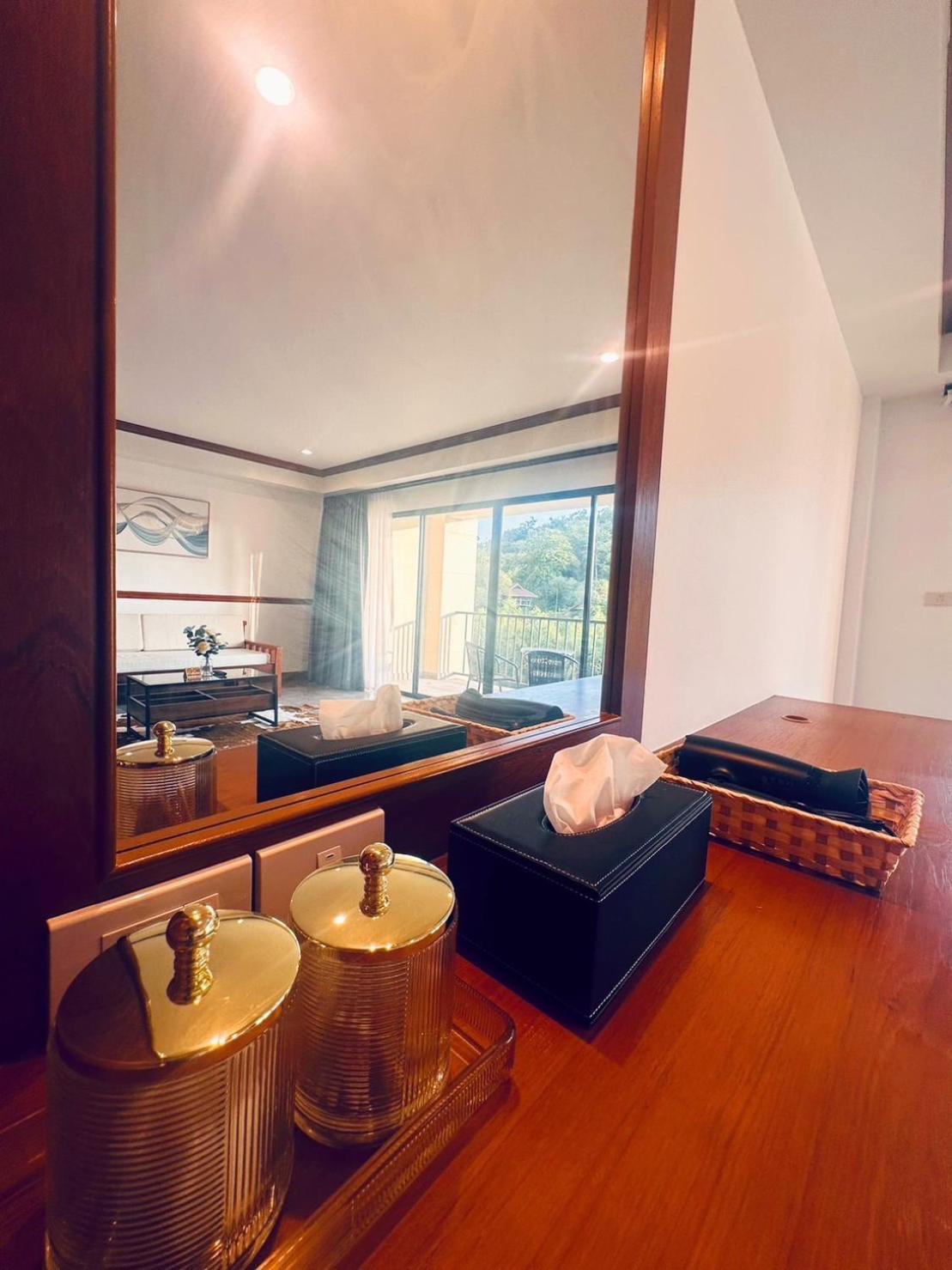 Ocean Pie Phuket - Adult Only Otel Rawai Dış mekan fotoğraf